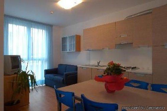 Aparthotel Esperya Lignano Sabbiadoro Zewnętrze zdjęcie